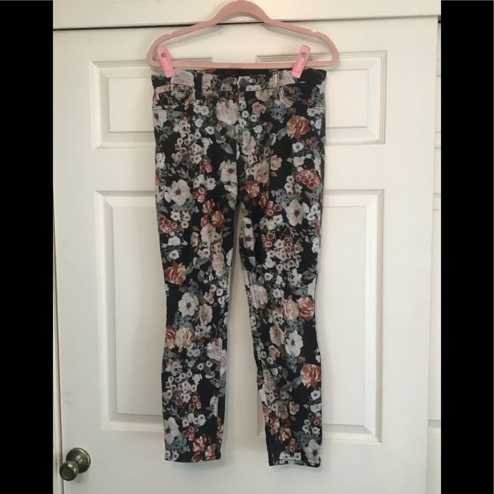 💥PRICE DROP💥 Jen7 Floral Jeans*
